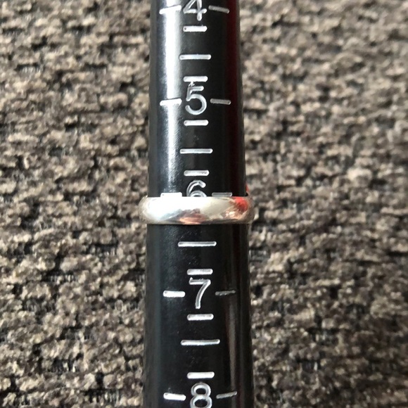 Size 6 Amethyst Sterling Silver Ring - Picture 3 of 6